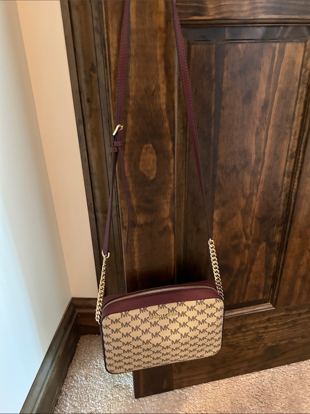 Michael Kors Brown MK Logo Crossbody with Burgundy Trim and Gold Chain - Picture 2 of 12